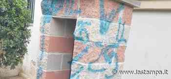 Trecate, imbrattata la tomba del volontario Rsi: “Un gesto da condannare” - La Stampa