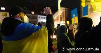 Neunte Mahnwache auf dem Marktplatz Ulm | DONAU 3 FM - DONAU 3 FM