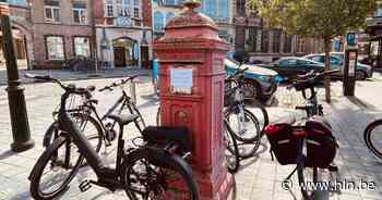 Rode brievenbus krijgt nieuwe locatie én functie | Diest | hln.be - Het Laatste Nieuws