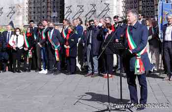 25 aprile, Siena divisa sull’Ucraina: la Piazza contro la guerra di Putin, ma c’è anche chi attacca la... - Siena News