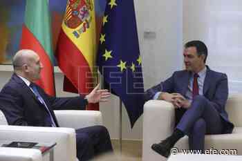 Sánchez apoya al presidente búlgaro ante el "chantaje" ruso de cortar el gas - Agencia EFE