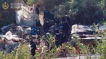 Una favela in un'area privata, allontanati otto senza fissa dimora