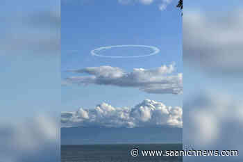 Ring cloud spotted in the sky near Greater Victoria – Saanich News - Saanich News