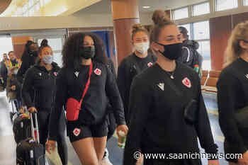 PHOTOS: Women's rugby 7's land on Island ahead of Langford tournament – Saanich News - Saanich News