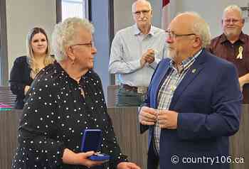 Vegreville Citizen Awarded Sovereign's Medal for Volunteers - Country 106.5