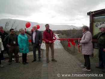 Osoyoos Desert Centre celebrates brand new boardwalk - Times Chronicle