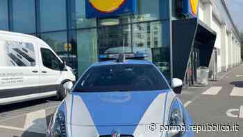 Parma, rissa alla cassa del supermercato: una cliente finisce ai domiciliari - La Repubblica