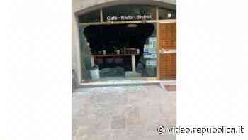 Spaccata nel bar, la rabbia del commerciante a Parma: 'Indegno, vorrei piangere' - Repubblica TV