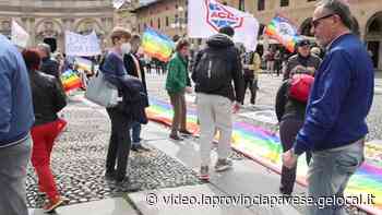Vigevano, oltre 300 persone alla Marcia per la pace - video.laprovinciapavese.gelocal.it