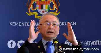 Transport minister: PWDs with personal mobility aids can use pedestrian crossings - Malay Mail