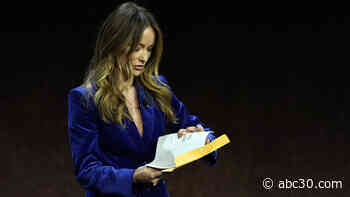Olivia Wilde served custody papers on stage; documents related to battle with ex Jason Sudeikis