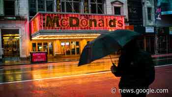 McDonald's revenue tops estimates, fueled by price hikes and overseas same-store sales growth - CNBC