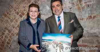 Sydney and Melbourne hold receptions in honour of Dr Lina Mendoni - GreekCityTimes.com