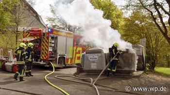 Feuer in Siegen: Papiercontainer brennt, Frau holt Gießkanne - WP News