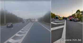 Auto belandt op zijn zij op E19 | Duffel | hln.be - Het Laatste Nieuws