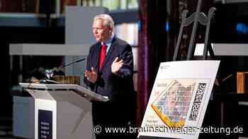 Jubiläum in Wolfenbüttel: Sonderbriefmarke präsentiert