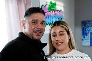 After drug conviction, NY couple plans marijuana dispensary - Red Deer Advocate