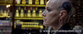 «Apéro piquant»: sexe, drogue et «fashion show» avec Ève Salvail