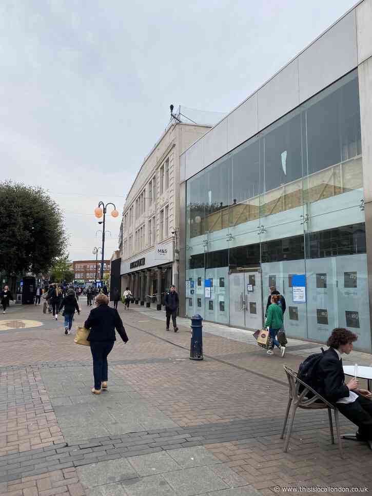 A New Beginning for Kingston High Street? Joseph Treacy, Hampton School