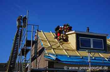 FW Bad Segeberg: Dachstuhlbrand- Feuerwehr verhindert Ausbreitung