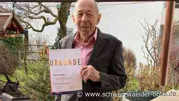 Ehrung für Helmut Geiger - Mann der ersten Stunde beim Balinger Turmblasen - Schwarzwälder Bote