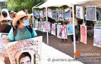 Involucrados siguen libres y la FGR no esclarece caso de los 43, acusan - Quadratin Guerrero