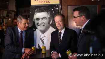 Unions announce 'green ban' halting any redevelopment of historic Melbourne hotel