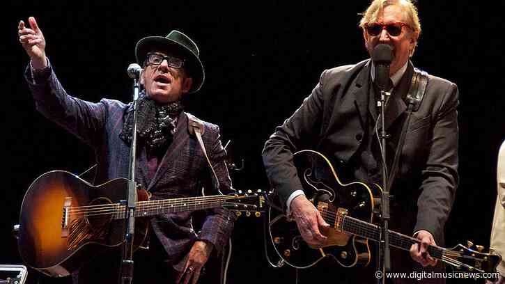 T Bone Burnett Announces a New Analog Audio Format, Tested With Bob Dylan