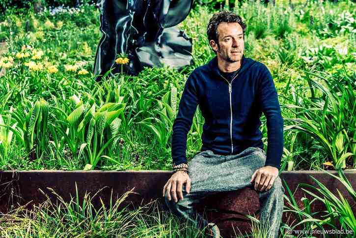 Arne Quinze is het nieuwe uithangbord van Gentse Floraliën: “Toen ik met een machine mijn gras omploegde, schoot de buurt in paniek”