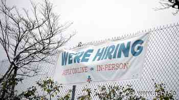 Folgen von Brexit und Pandemie: Großteil britischer Firmen findet kein Personal - n-tv NACHRICHTEN