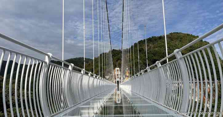 Vietnam öffnet wohl längste Glasbrücke der Welt