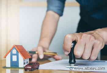 Sospeso il notaio che opera ripetutamente al di fuori dello studio e con clienti veicolati da terzi - Altalex