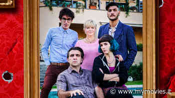 Koza Nostra, un'opera giocosa, che in pieno accordo con gli stilemi parodistici, sfrutta gli stereotipi per esprimersi al meglio - MYmovies.it