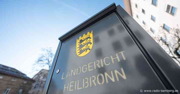 Mann angezündet – Richter zweifelt Aussagen an