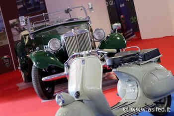 APRE EXPOLEVANTE A BARI CON I VEICOLI STORICI IN POLE POSITION IN UN INTERO PADIGLIONE ASI CON I CLUB FEDERATI DELLA PUGLIA - ASI - Automotoclub Storico Italiano