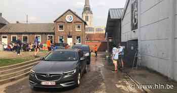 Carwash op speelplaats Sint-Jozefscollege | Wervik | hln.be - Het Laatste Nieuws