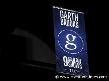 Photos: Garth Brooks in Edmonton, Alberta - Cochrane Times