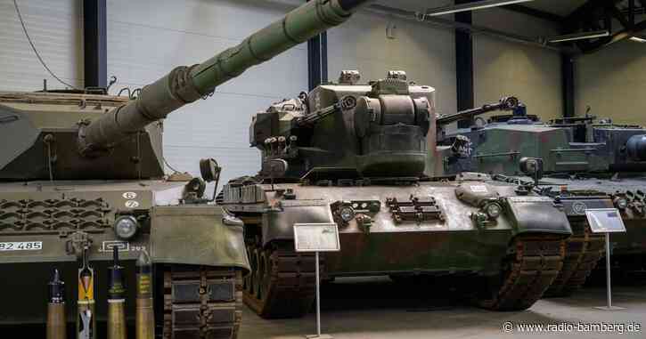 Tarnen und transportieren: Der gefährliche Weg an die Front