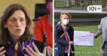 Kurz vor der Landtagswahl: Mutter übergibt   Petition für Prien-Rücktritt