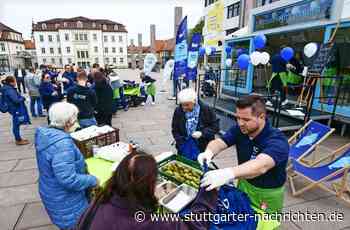 Aktion auf Ludwigsburger Rathausplatz: Suppenküche an prominenter Stelle - Stuttgarter Nachrichten