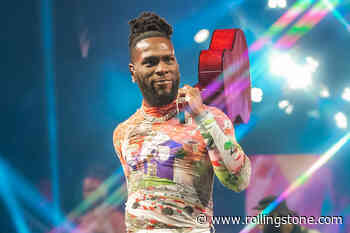 Burna Boy Dodges Bras, Makes History at Epic Madison Square Garden Show