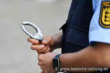 Betrunkener beleidigt und tritt Polizisten in Breisach - Breisach - Badische Zeitung