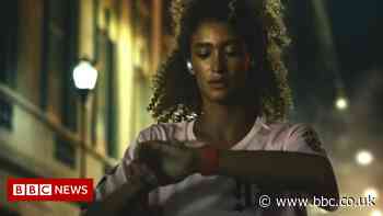 Samsung apologises for advert showing woman running alone at 2am