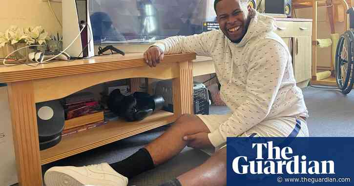 Met officer accused of paralysing black man loses bid for anonymity