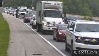 Crash closes all lanes of I-40 East in Durham