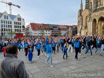 Tanz und gute Laune: Flashmob vor dem Ulmer Münster