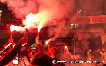 ECDC Memmingen verpasst Oberliga-Meisterschaft - und wird von den Fans frenetisch gefeiert - Allgäuer Zeitung