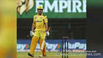 Does Mahendra Singh Dhoni's reputation as finisher demoralise the bowlers? Brad Hogg convinced it does - 5 Dariya News