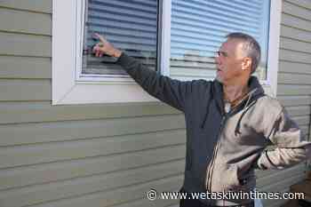 Homeowner concerned about golf balls aimed at neighbourhood - Wetaskiwin Times Advertiser