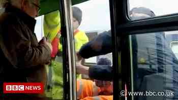 Southend Pier train door failure leaves passengers trapped